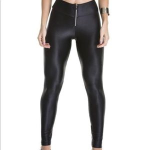 LABELLAMAFIA BLACK LIQUID HIGH RISE ZIPPER LEGGING